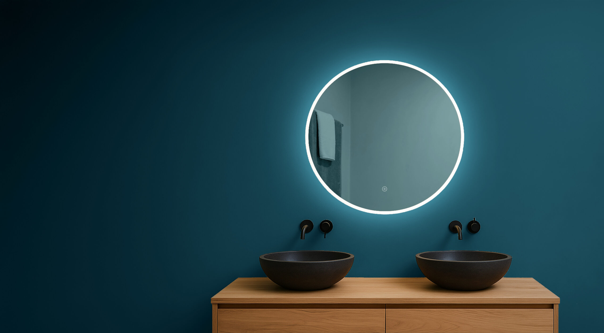 Circular Bellino edge lit mirror
